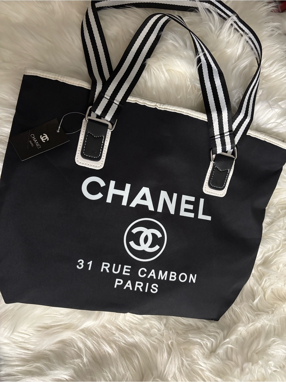 Black and White Double Strap Novelty Fashion Travel Tote Bag